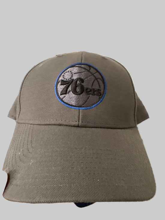 Vintage 76’ers hat